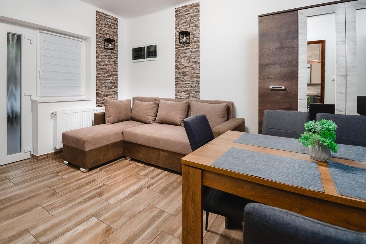 Reborn Lux Apartments Hajdúszoboszló Eksteriør billede